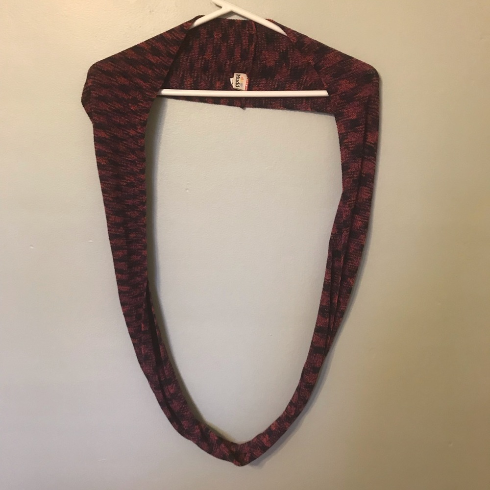 Shell scarf